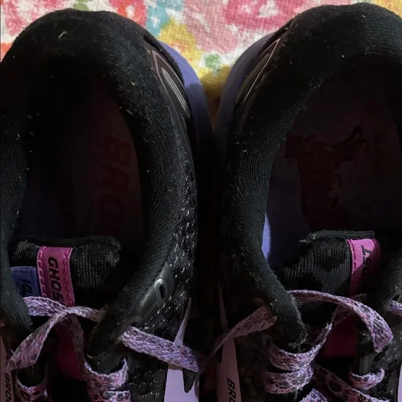 Brooks Women’s Black with Purple Accent Athletic Sneakers - Picture 5 of 5